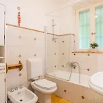 Guesthost - Two Floors With Pool And Parking! Apartman *
