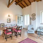 Guesthost - Two Floors With Pool And Parking! Villa Guardia