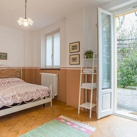 Guesthost - Two Floors With Pool And Parking!