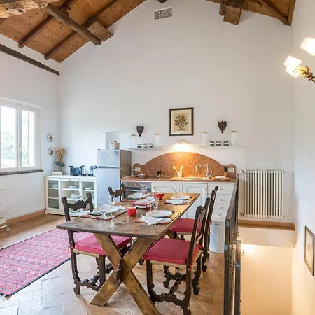 Guesthost - Two Floors With Pool And Parking! Apartman Villa Guardia